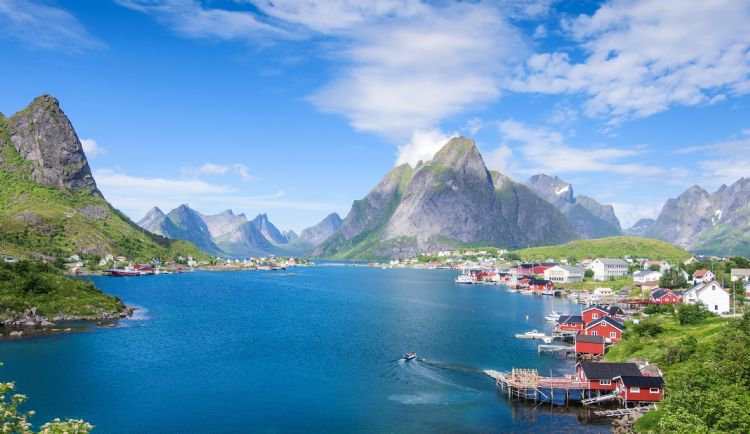 Village de Reine sur les îles Lofoten